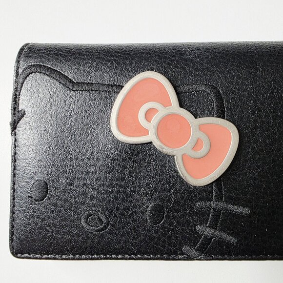 Vintage Sanrio Hello Kitty 30th Anniversary Limited Edition Long  Leather Wallet - Picture 7 of 16
